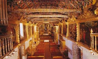 iglesia-andahuaylillas-min iglesia-andahuaylillas-min